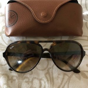 Perfect condition RayBan CATS 5000 tortoise shell